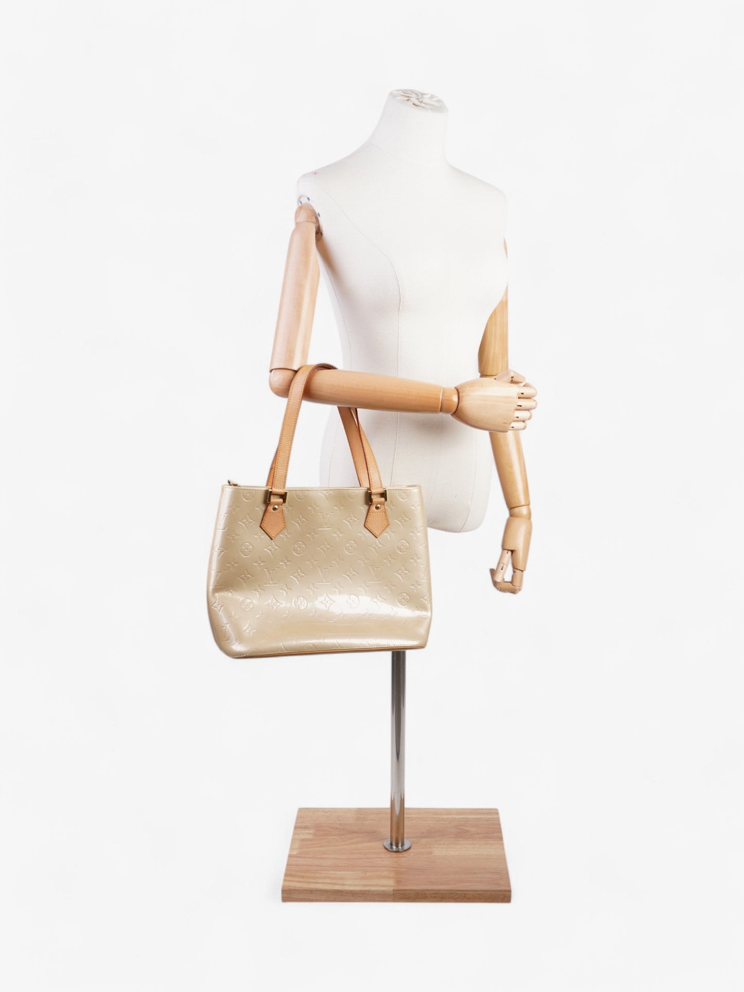 Louis Vuitton Houston Beige Vernis Leather