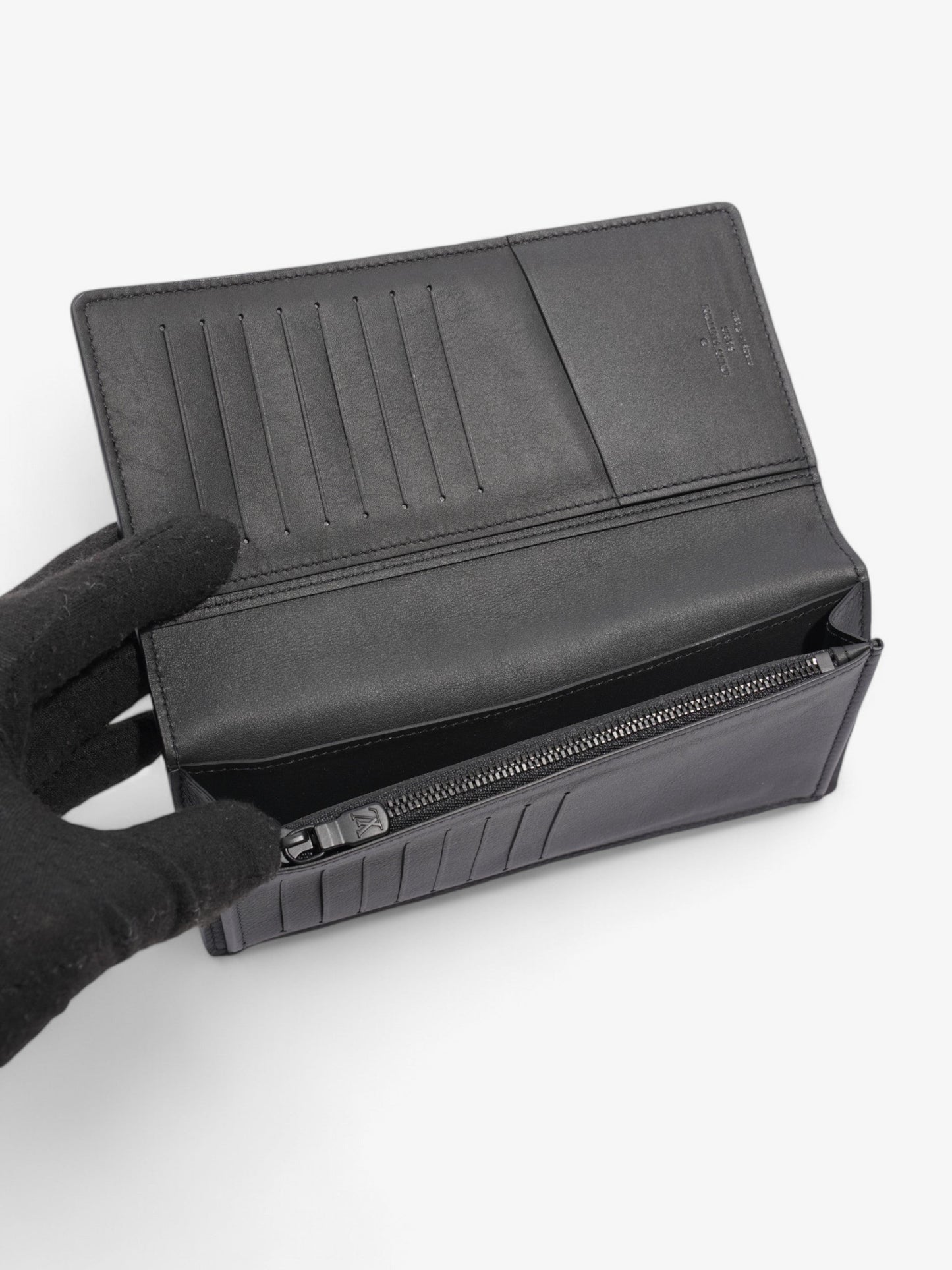 Louis Vuitton Brazza Wallet Black Monogram Vachetta Leather