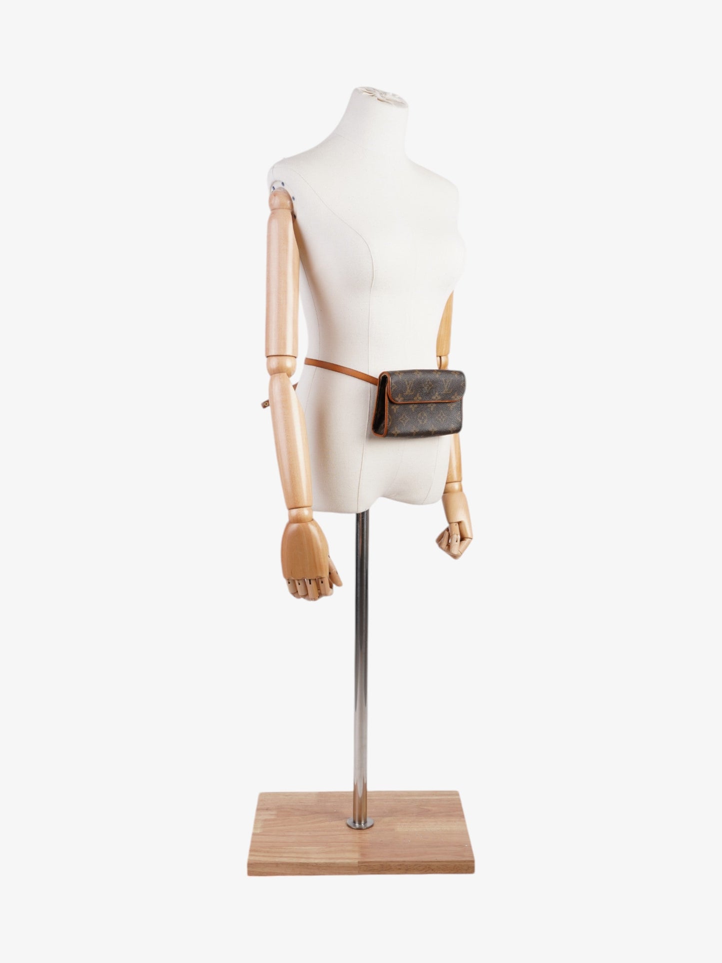 Louis Vuitton Pochette Florentine Monogram Coated Canvas