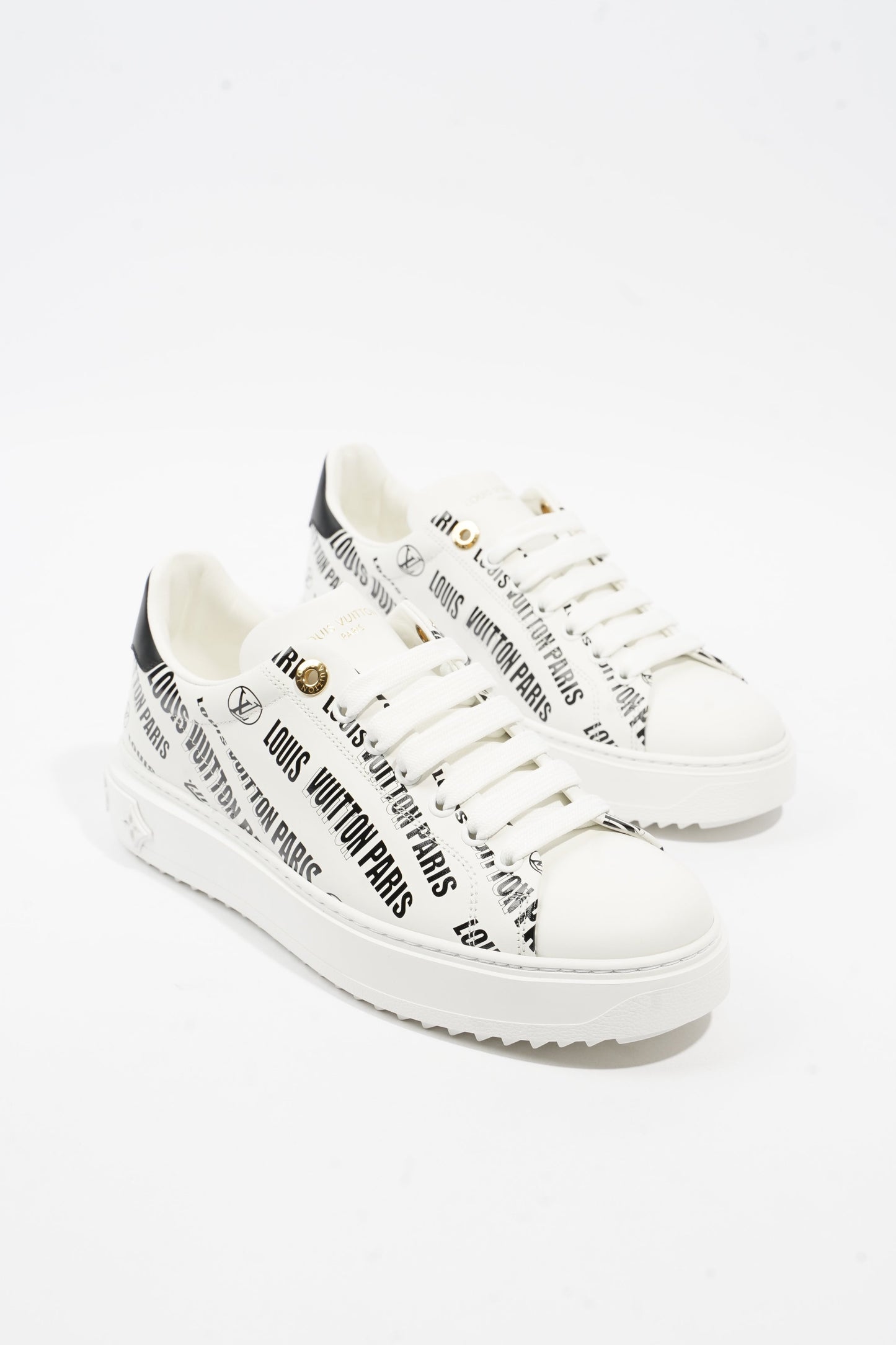 Louis Vuitton Time Out Sneaker White / Black Logo All Over Leather EU 38.5 UK 5.5
