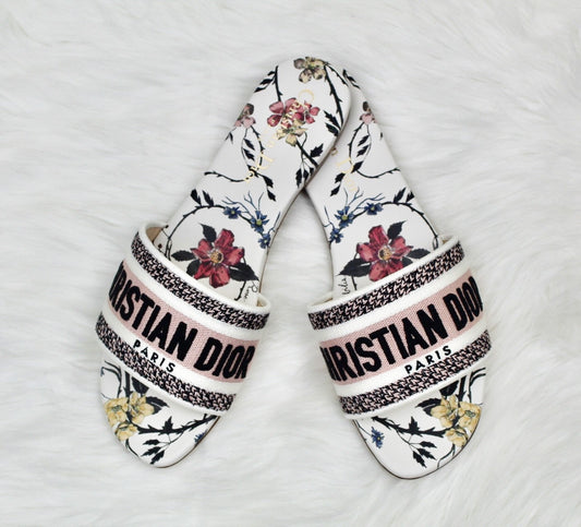 CHRISTIAN DIOR DWAY SLIDES