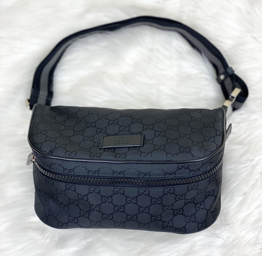 GUCCI SUPREME BELT BAG