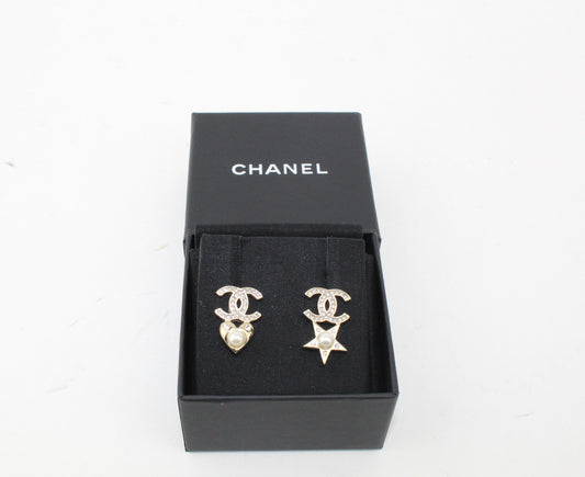 CHANEL  CRYSTAL STAR EARRINGS