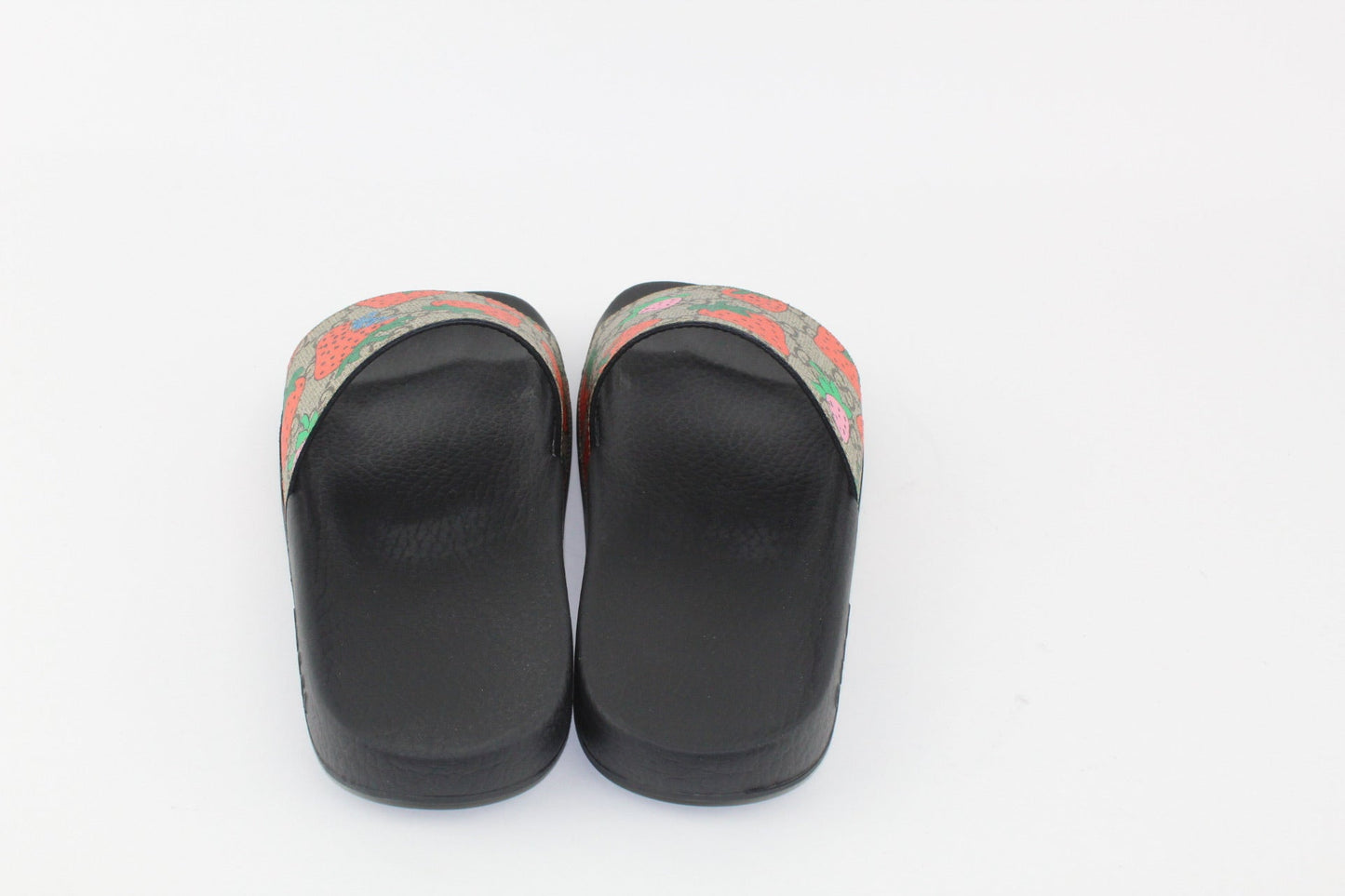 GUCCI GG STRAWBERRY SLIDES