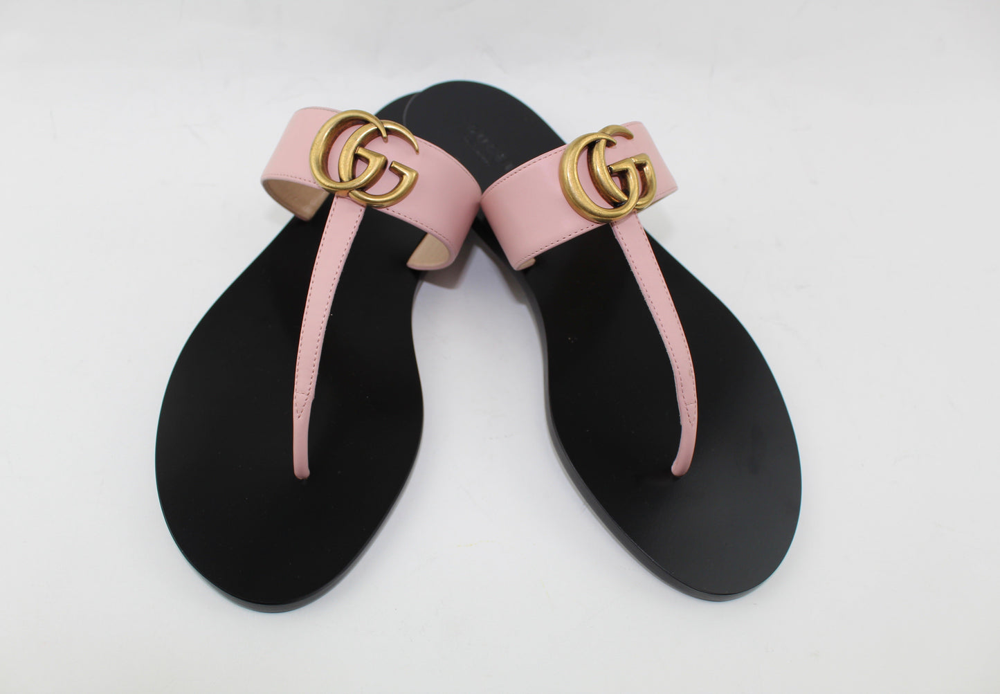 GUCCI LEATHER THONG SANDAL