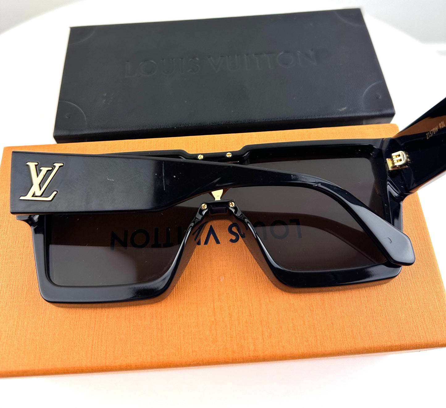 Louis Vuitton Cyclone Sunglasses