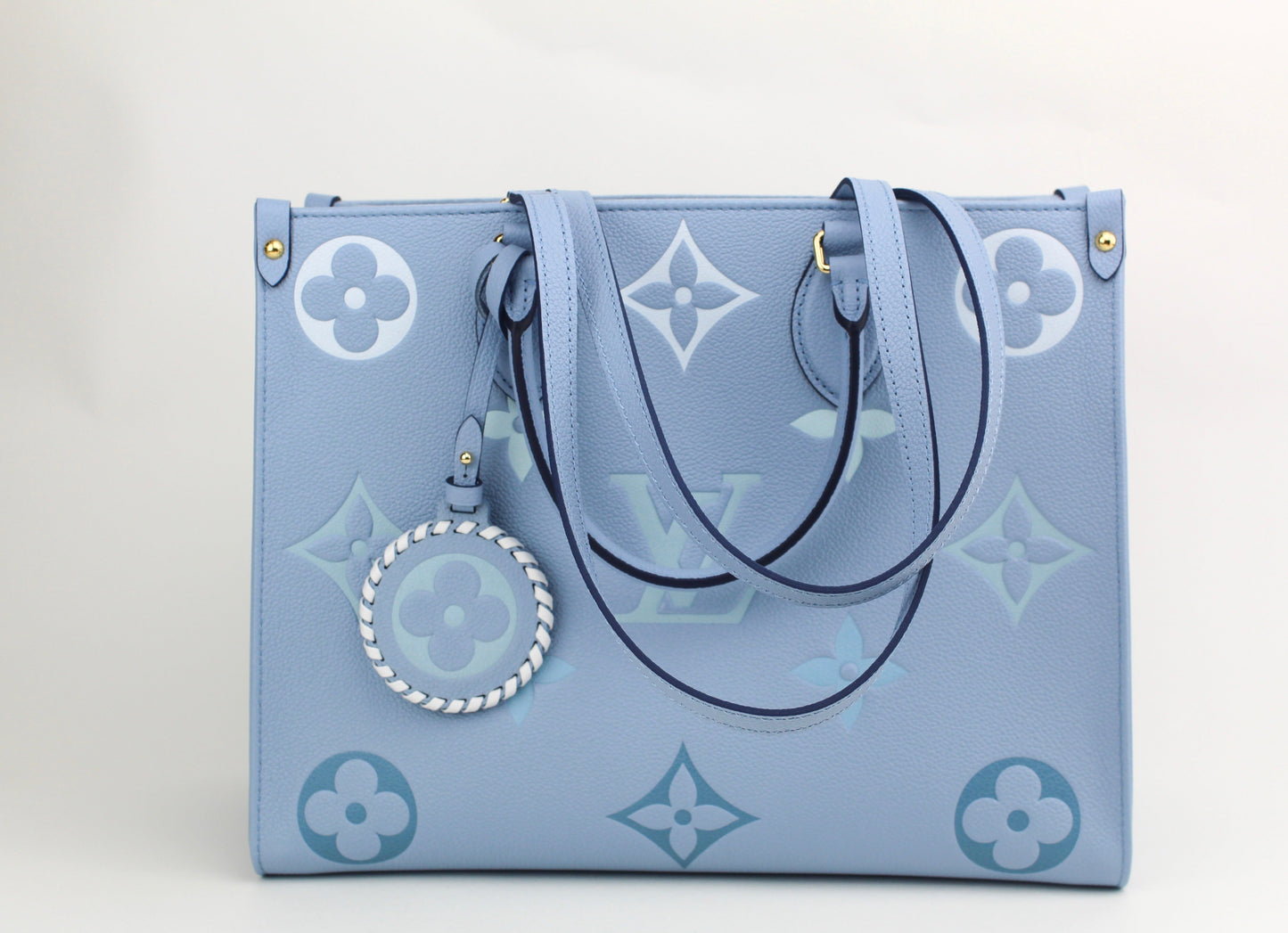 Louis Vuitton  OntheGo MM Summer Blue