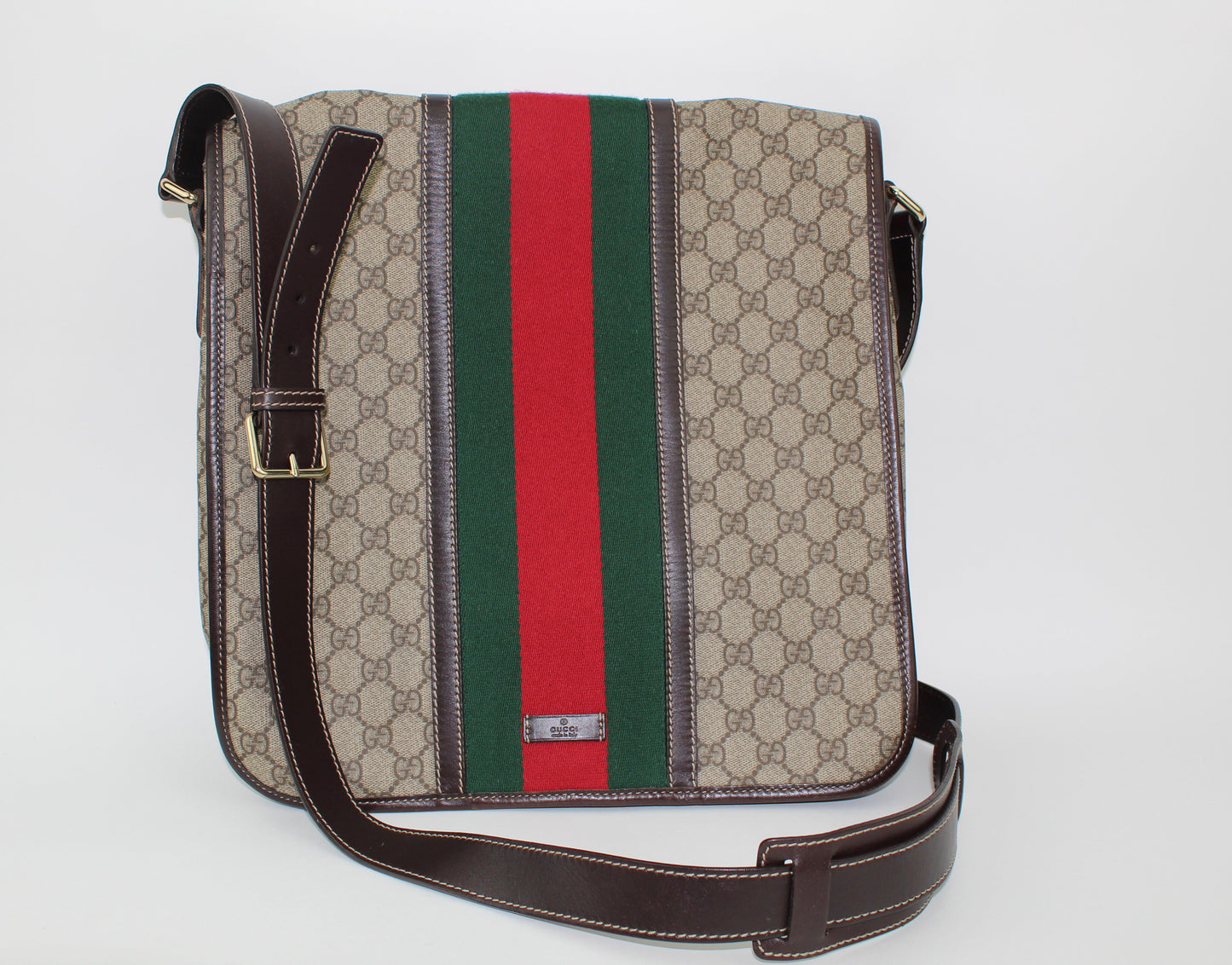 GUCCI VINTAGE WEB FLAP MESSENGER GG SUPREME BAG