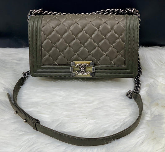 CHANEL OLD MEDIUM BOY BAG