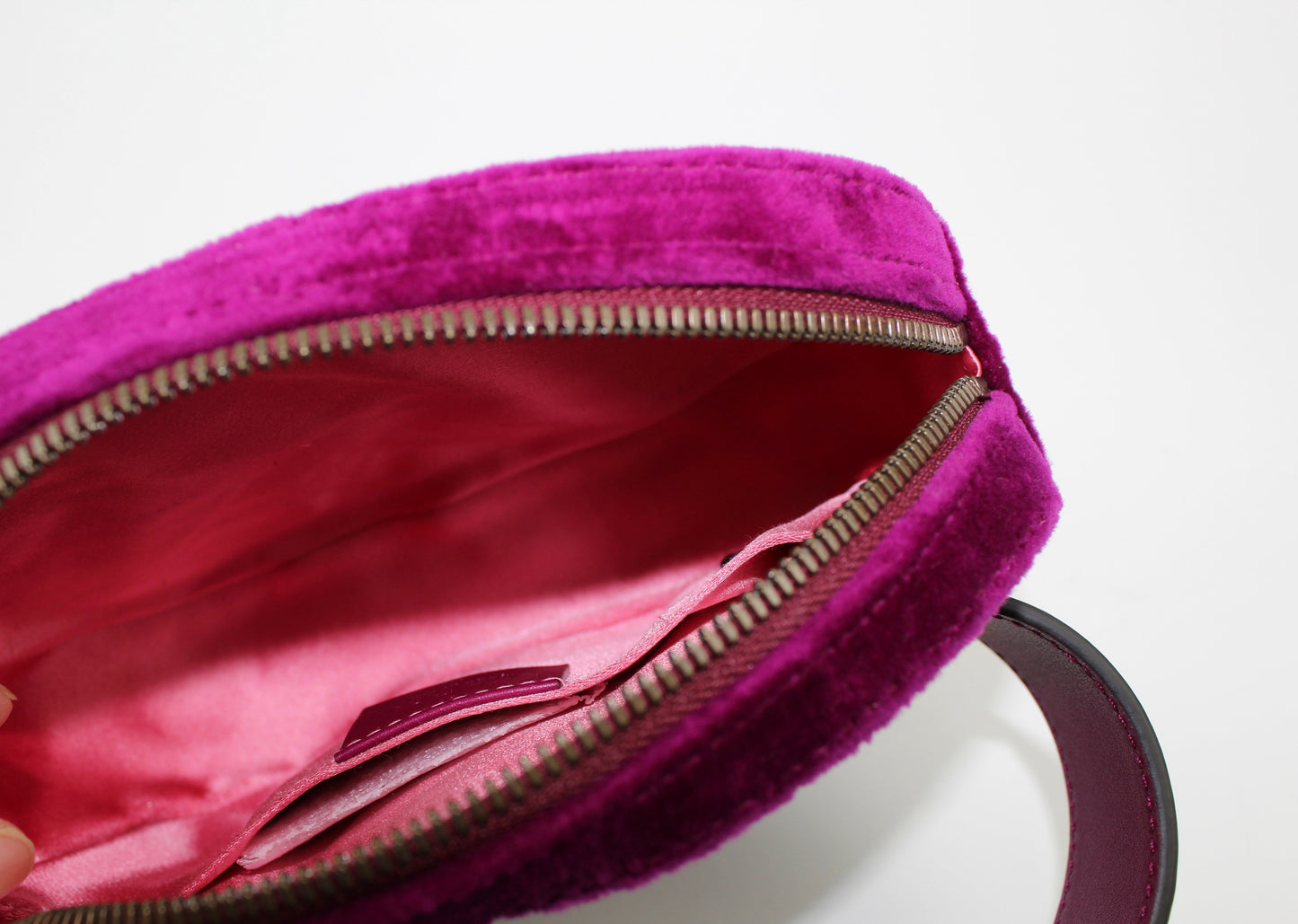 GUCCI SMALL MARMONT VELVET BELT BAG
