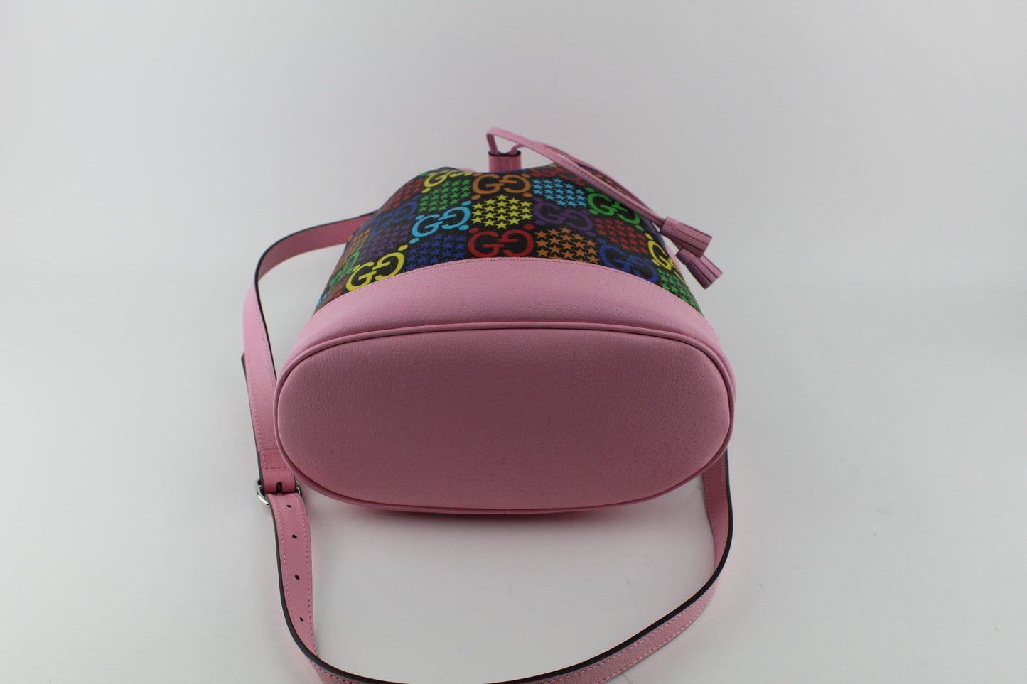 GUCCI PSYCHEDELIC BUCKET BAG PINK
