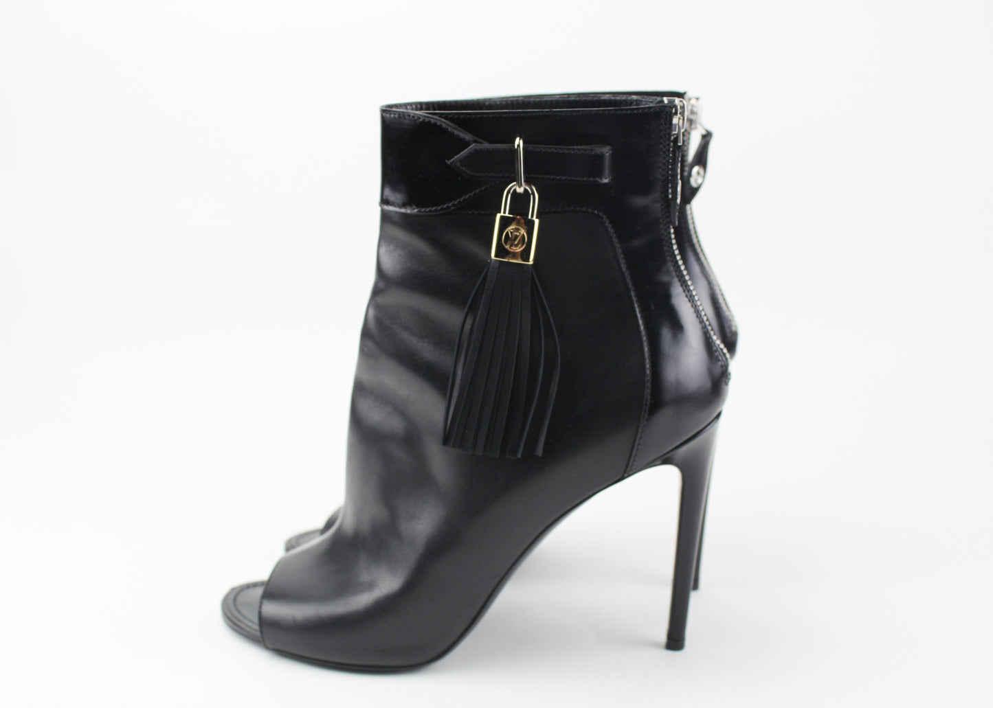 Louis Vuitton Black booties size 41