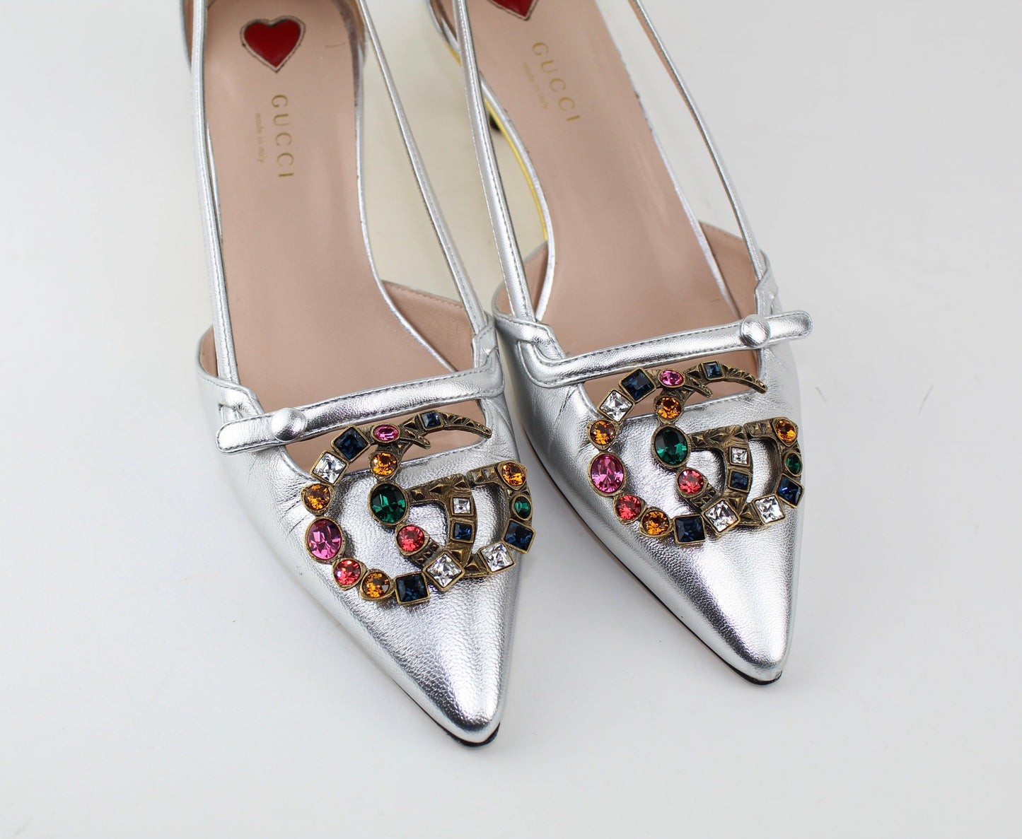 GUCCI METALLIC LEATHER PUMP WITH CRYSTAL DOUBLE G
