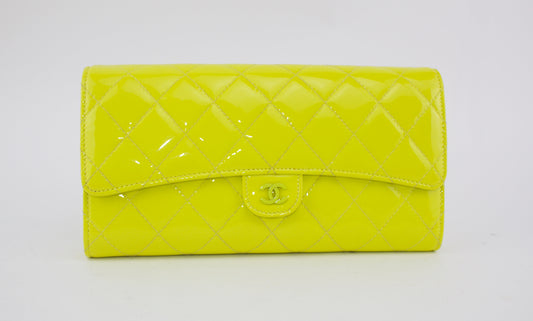 CHANEL PATENT QUILTED TRAVEL WALLET