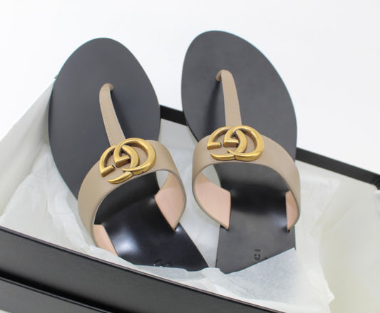 GUCCI LEATHER THONG SANDAL