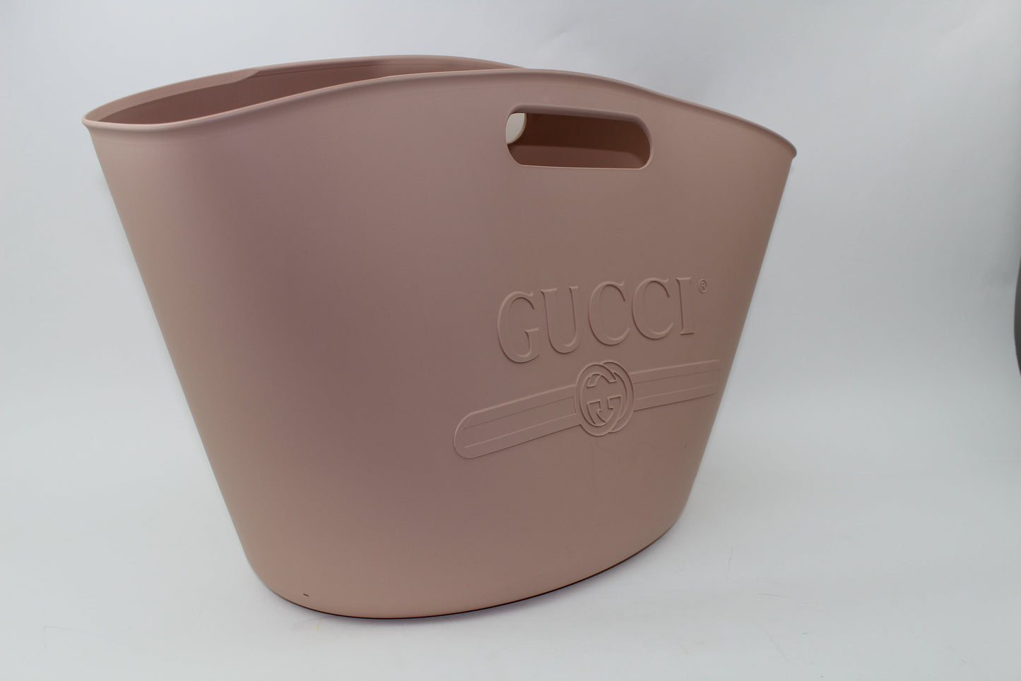 GUCCI LOGO RUBBER BUCKET TOTE BAG