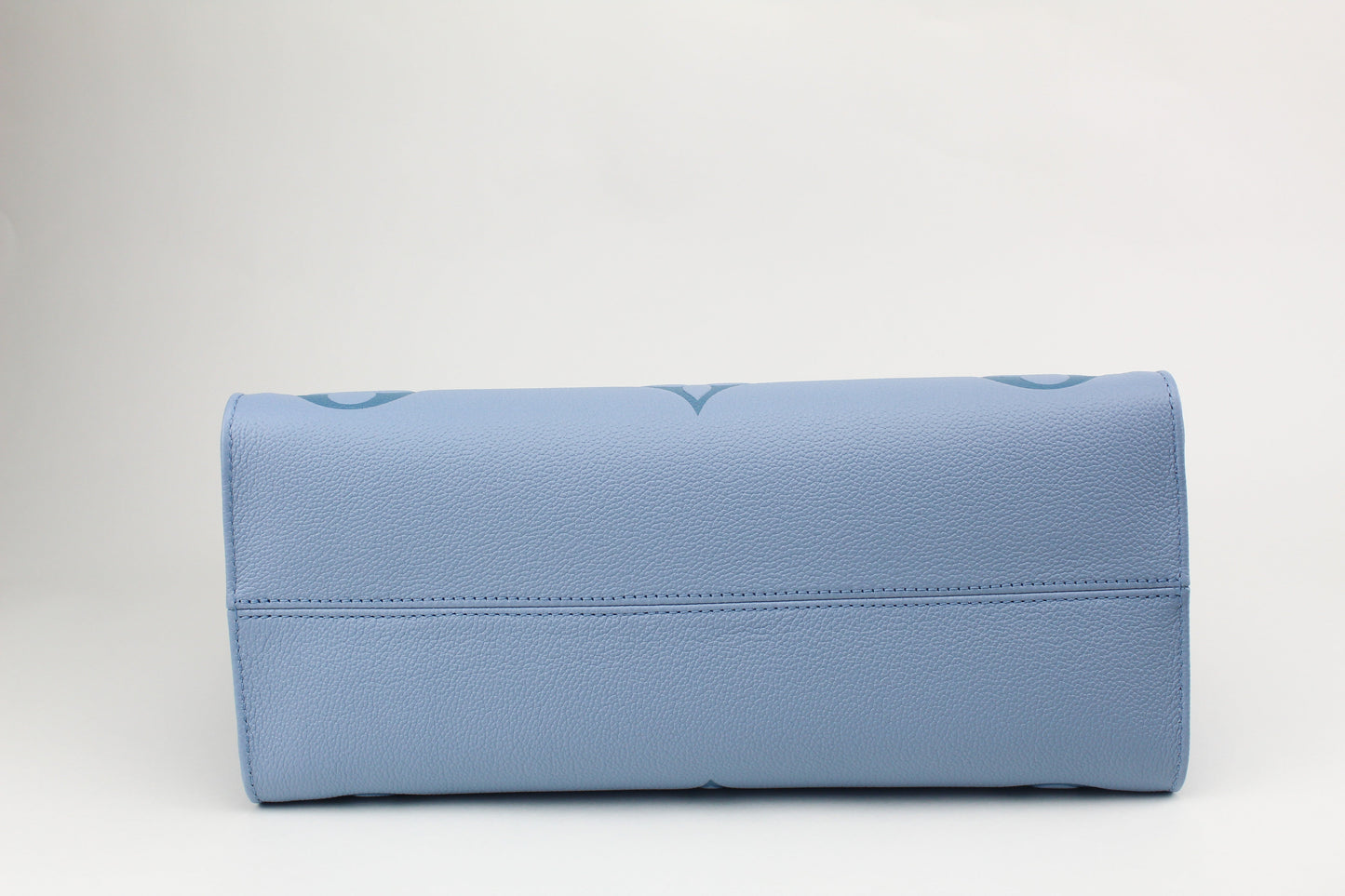 Louis Vuitton  OntheGo MM Summer Blue