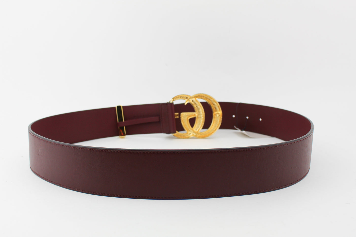 GUCCI GG SNAKESKIN EFFECT LOGO WIDE  LEATHER BELT IN BURGUNDY