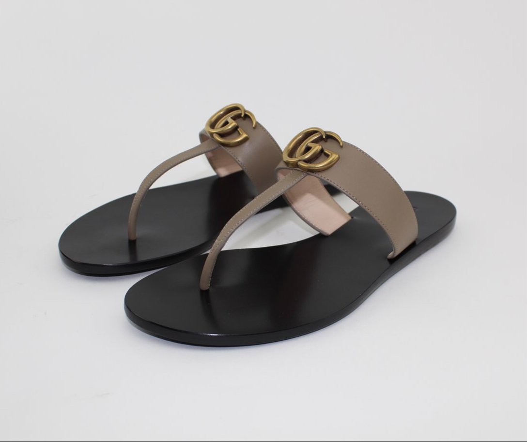 GUCCI LEATHER THONG SANDAL