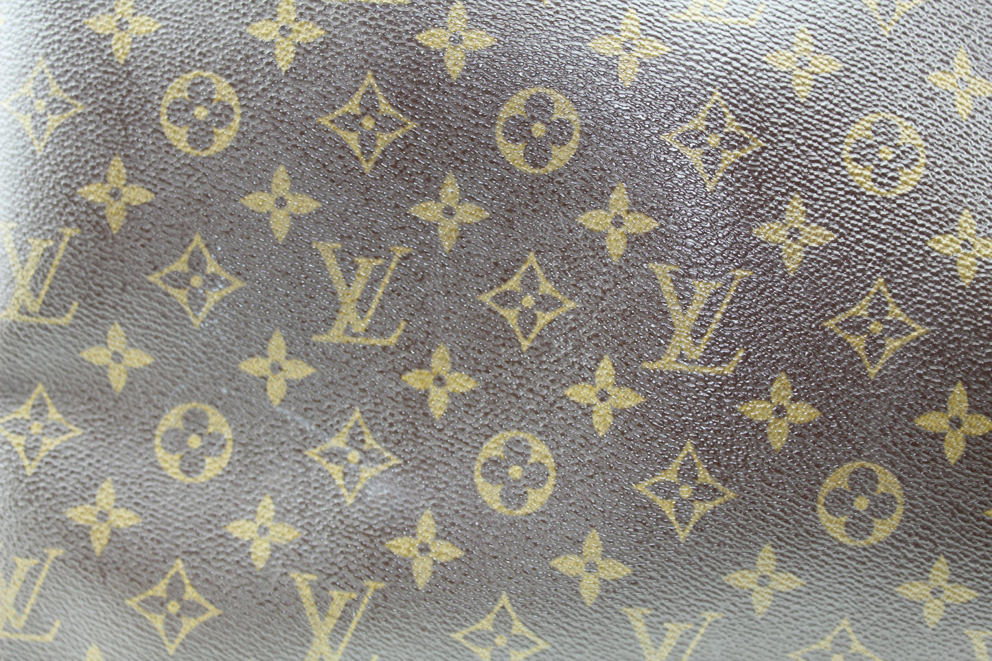 LOUIS VUITTON  MONOGRAM REPORTER GM CROSSBODY BAG