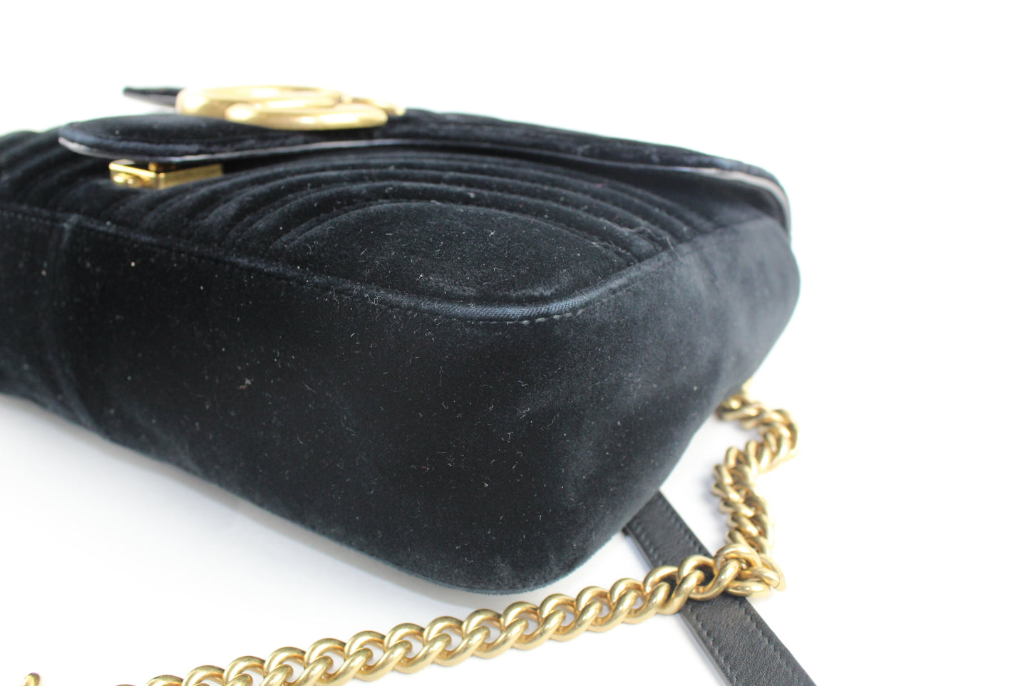 Gucci Marmont Medium Velvet shoulder Bag