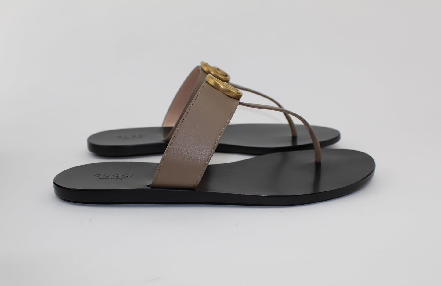 GUCCI LEATHER THONG SANDAL