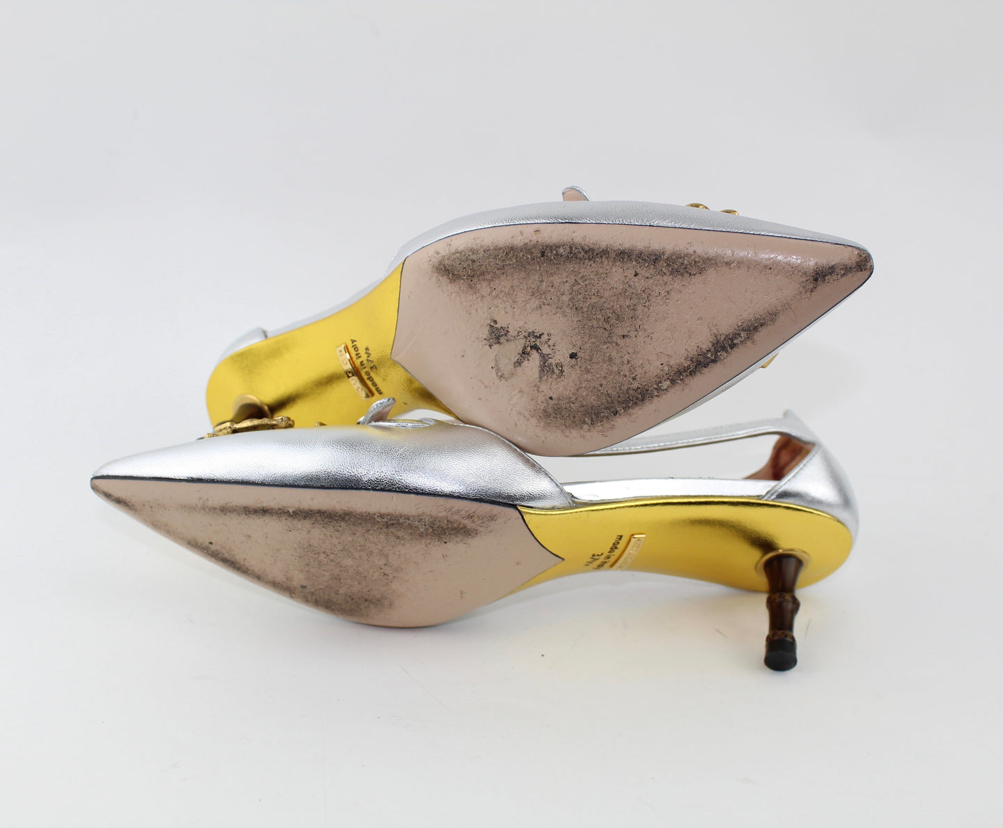 GUCCI METALLIC LEATHER PUMP WITH CRYSTAL DOUBLE G