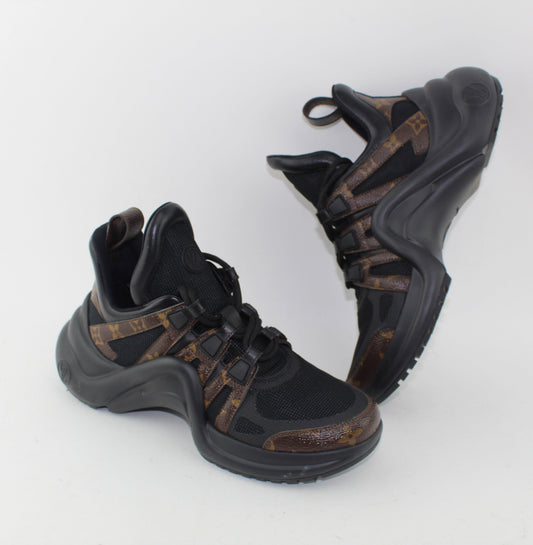 LOUIS VUITTON ARCHLIGHT SNEAKER size 38.5