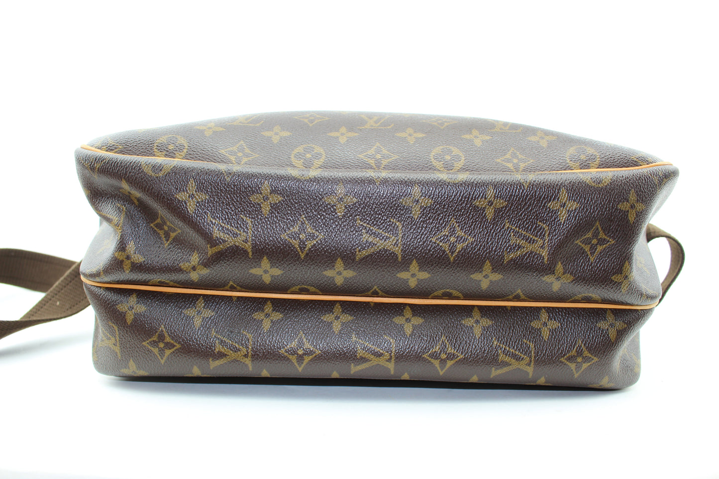 LOUIS VUITTON  MONOGRAM REPORTER GM CROSSBODY BAG