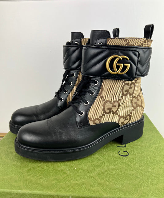 Gucci Women's ankle boot with Double G
